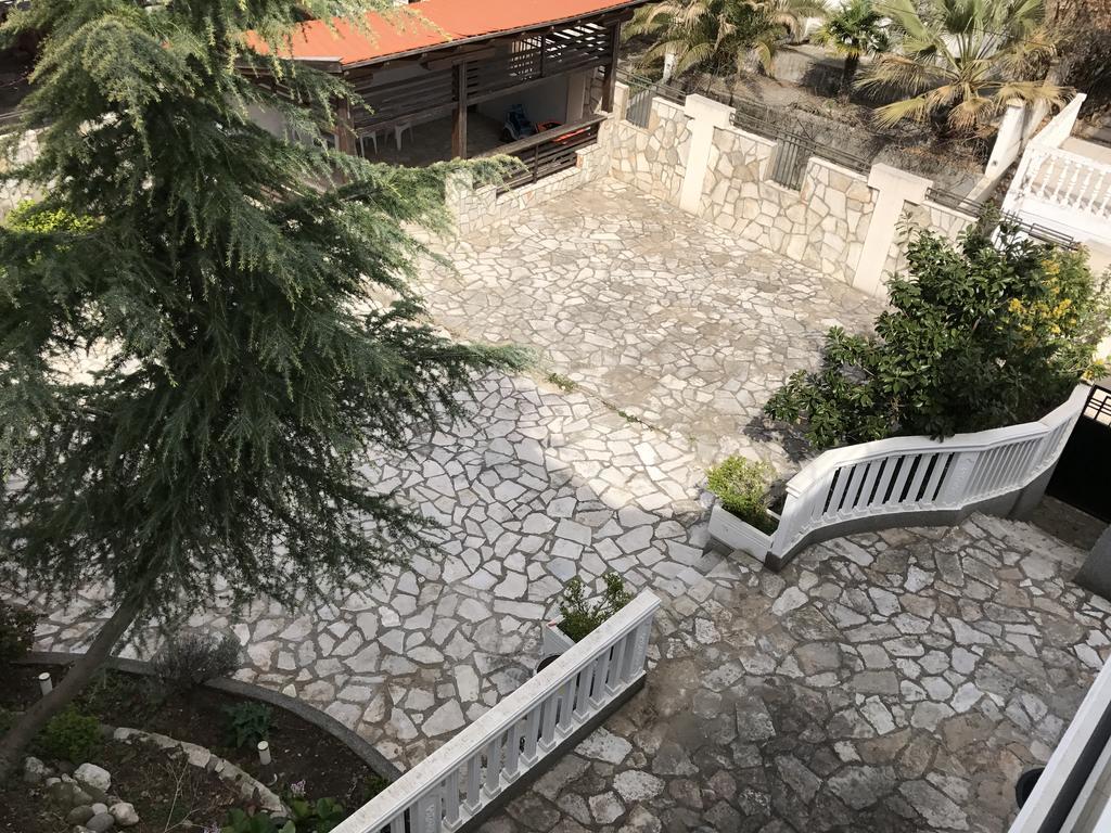 Villa Diana 尤塔哈 外观 照片